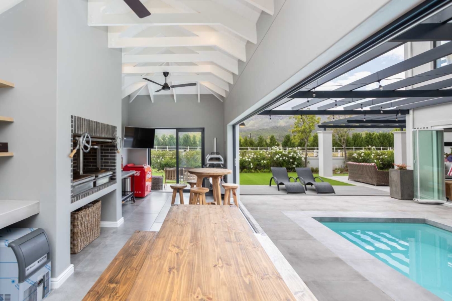 4 Bedroom Property for Sale in Val De Vie Estate Western Cape